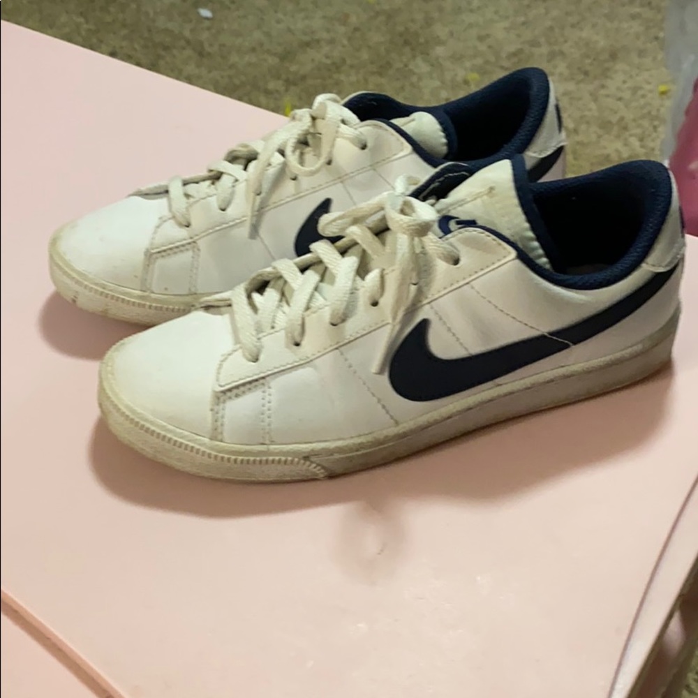 Nike shoes